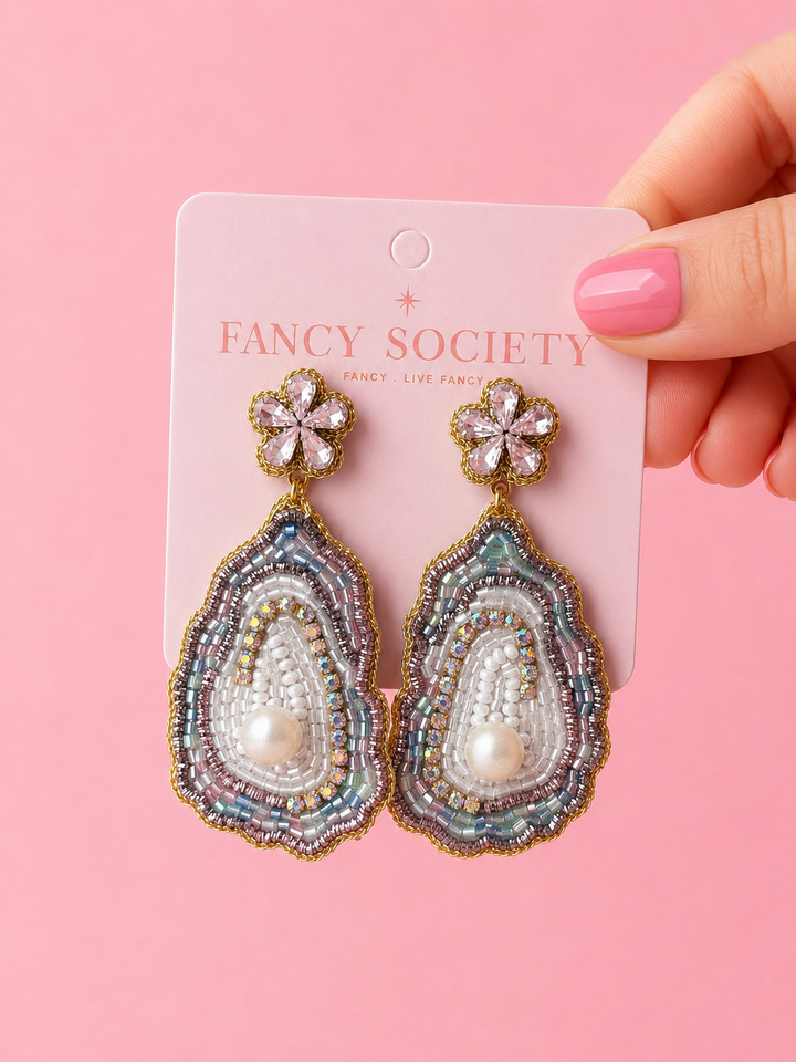 The world is your oyster Earrings